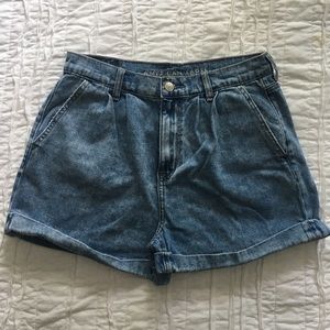 American Eagle High-Waisted Jean Shorts NWOT SZ4